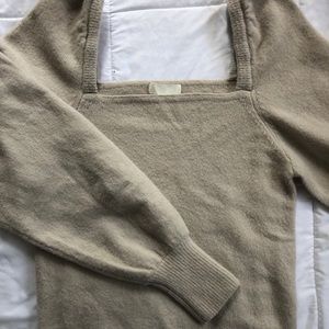 NWOT Puff Sleeve Sweater